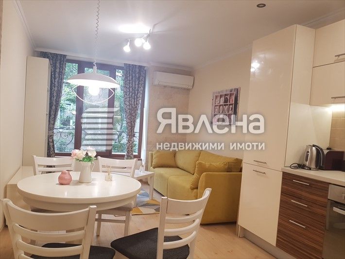 Двустаен апартамент