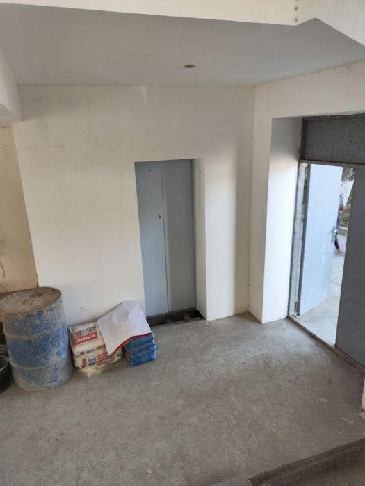 Продается офисное здание Эко базар