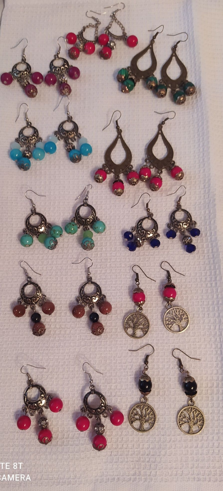 Серьги,браслеты, ожерелье и бусы из натуральных камней