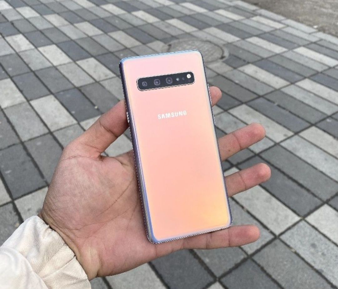 Samsung 10 S  5G
