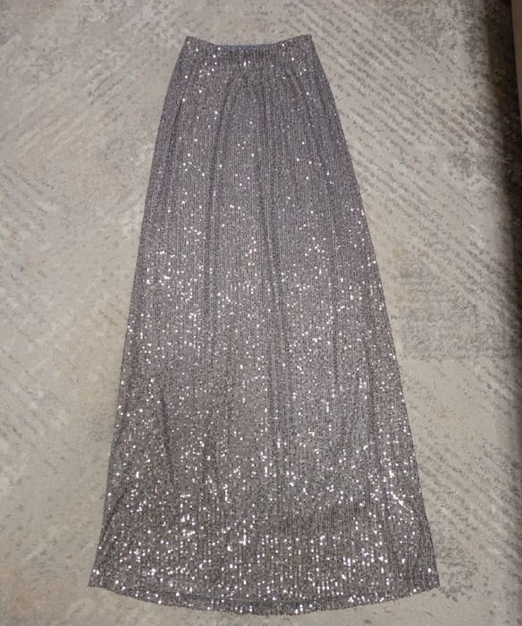 Продам юбку в пайетках