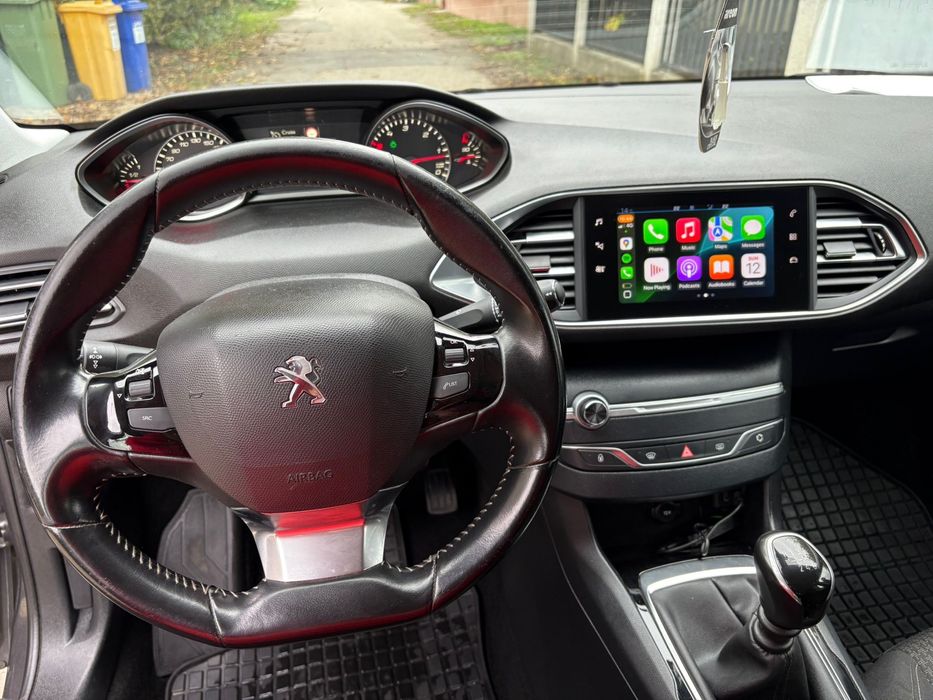 Peugeot 308 2019 luna 11