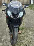 Aprilia rsv 1000r