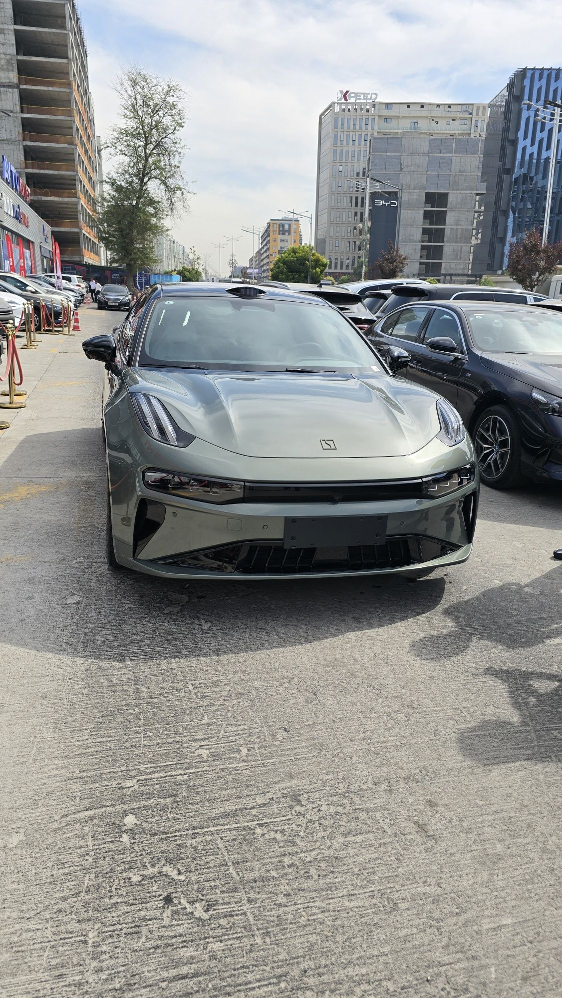 zeekr 001 you z sport. Ofitsialniy importyor, servisnaya garantiya.