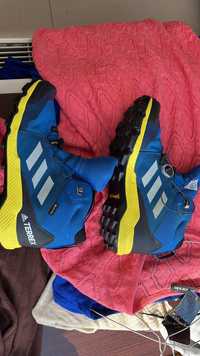 Ghete Adidas Terrex, marimea 36