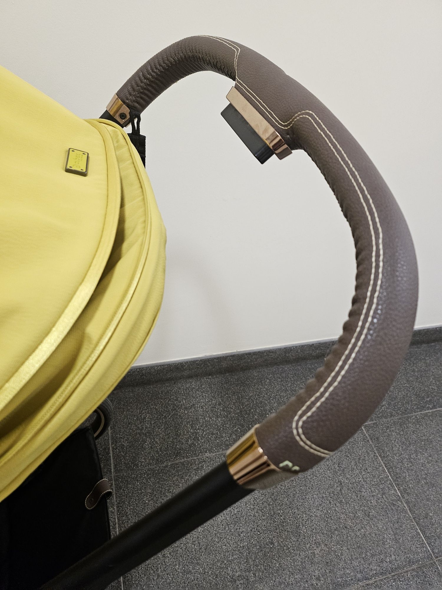 Cybex platinum Mustard Yellow