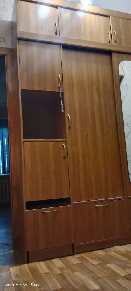 Мебель для прихожий  продою