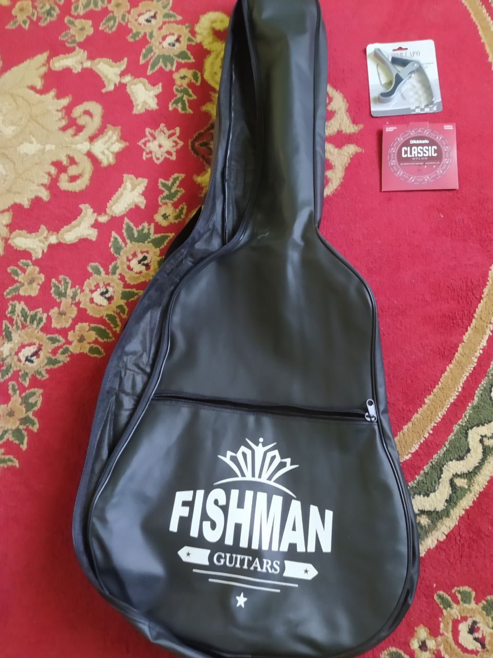 Gitara sotiladi klassik