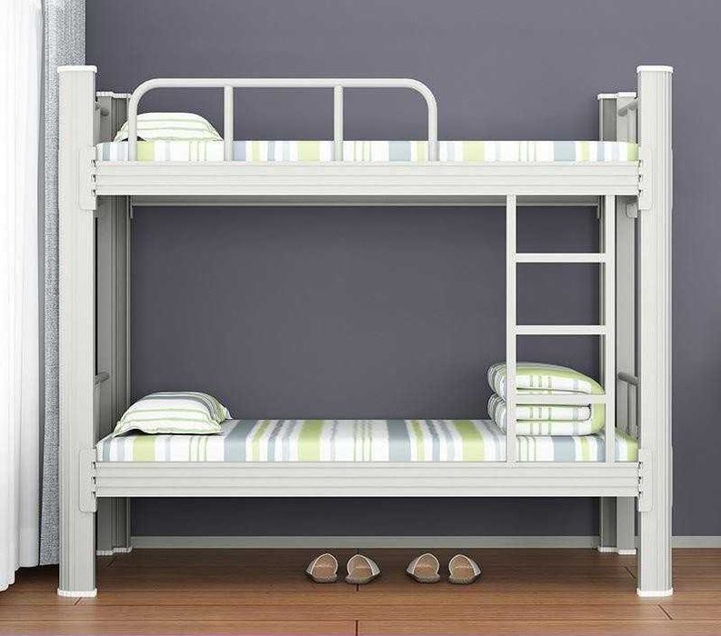 Металлическая кровать — компактная, надежная, долговечная