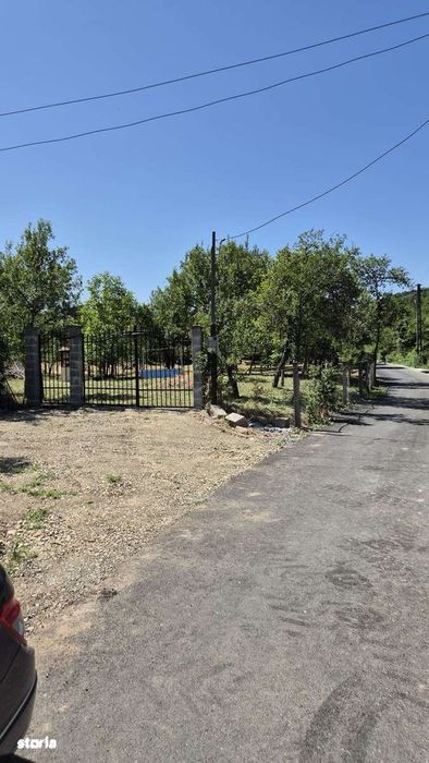Teren de vânzare 600 mp Varădia de Mureș Sat Julița