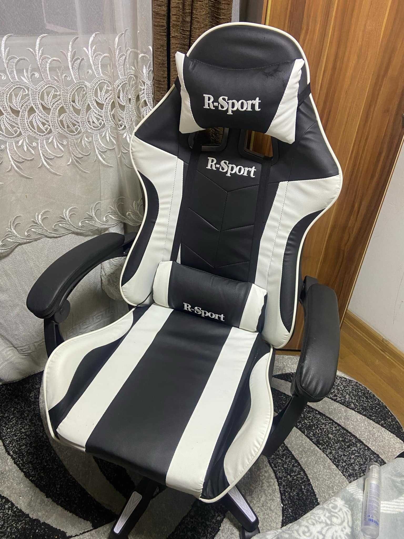 Vand PC Gaming + Scaun Gaming
