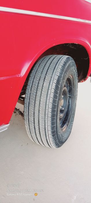 Ваз 2103 сотилади 
Матор 06 мой йемайди ходовой коро