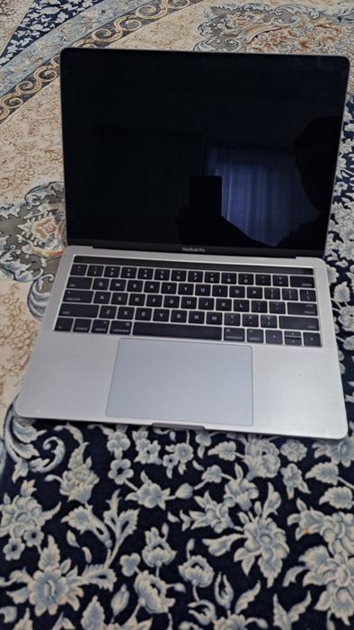 Macbook Pro 13 8/1tb Intel Core i5, 2016