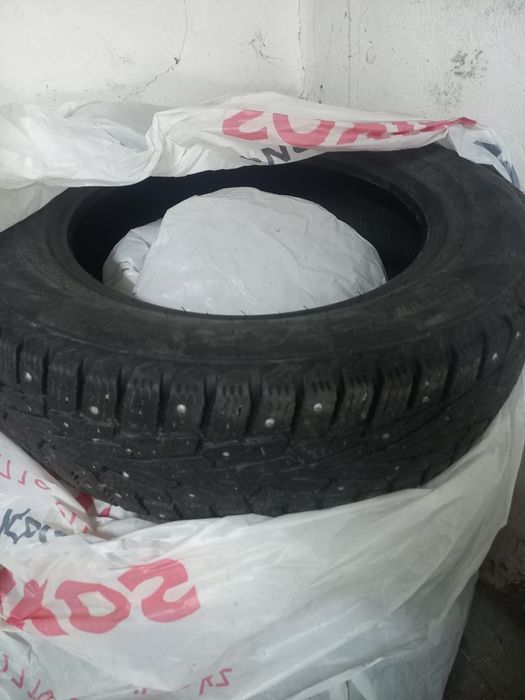 Продам зимние шины aikos