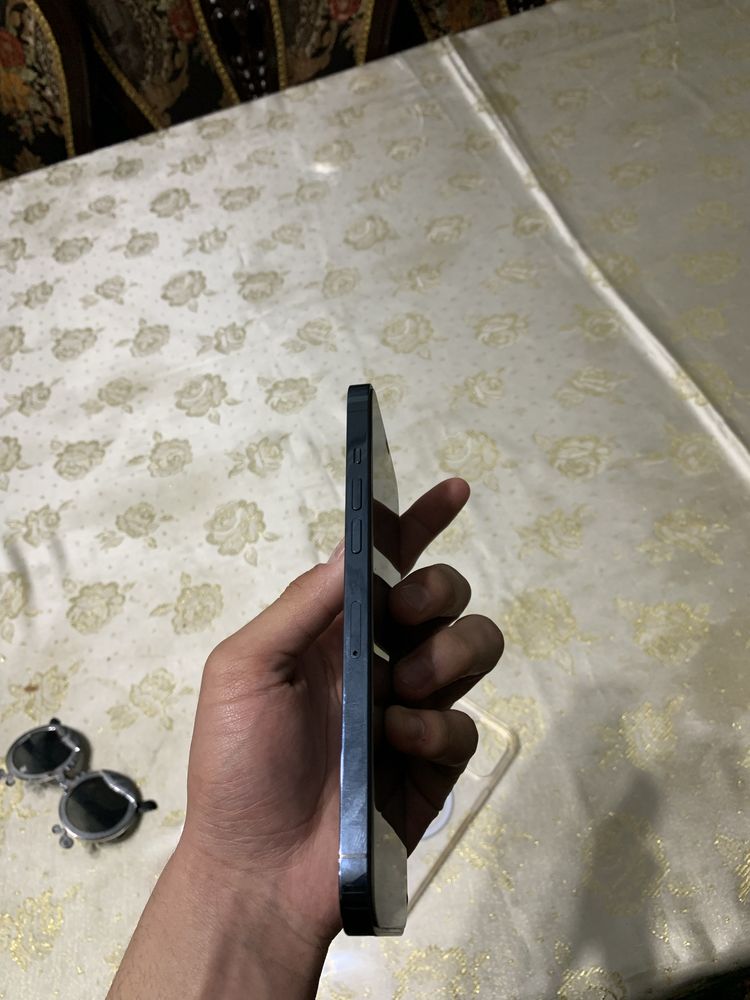 Iphone 12 pro max Ideal