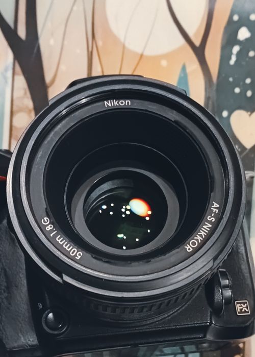 DSLR Full Frame Nikon D600 + Obiectiv Nikon 50mm f1.8