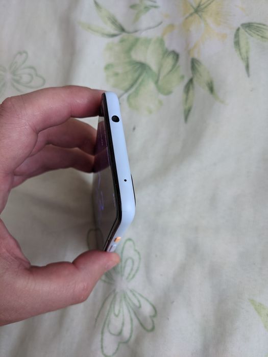Google pixel 4a (ЗА ЧАСТИ)