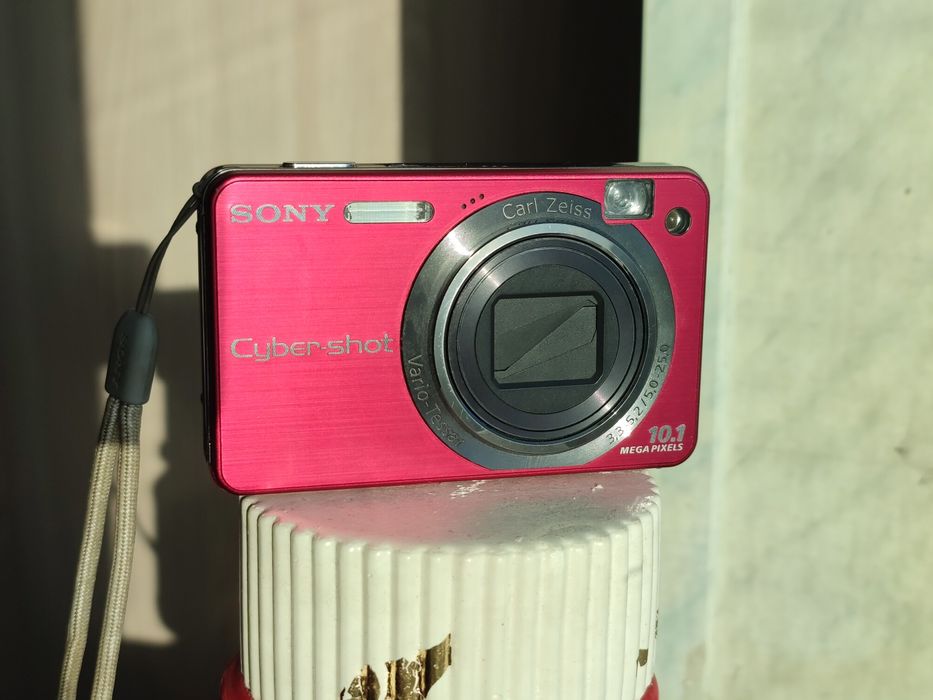 Цифровая камера мыльница Sony