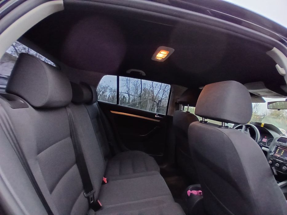 Volswagen Golf V 2.0 TDI 140CP