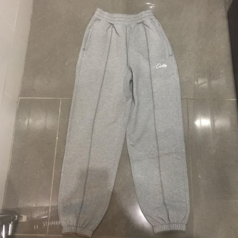 Corteiz HMP сиви долнища / joggers