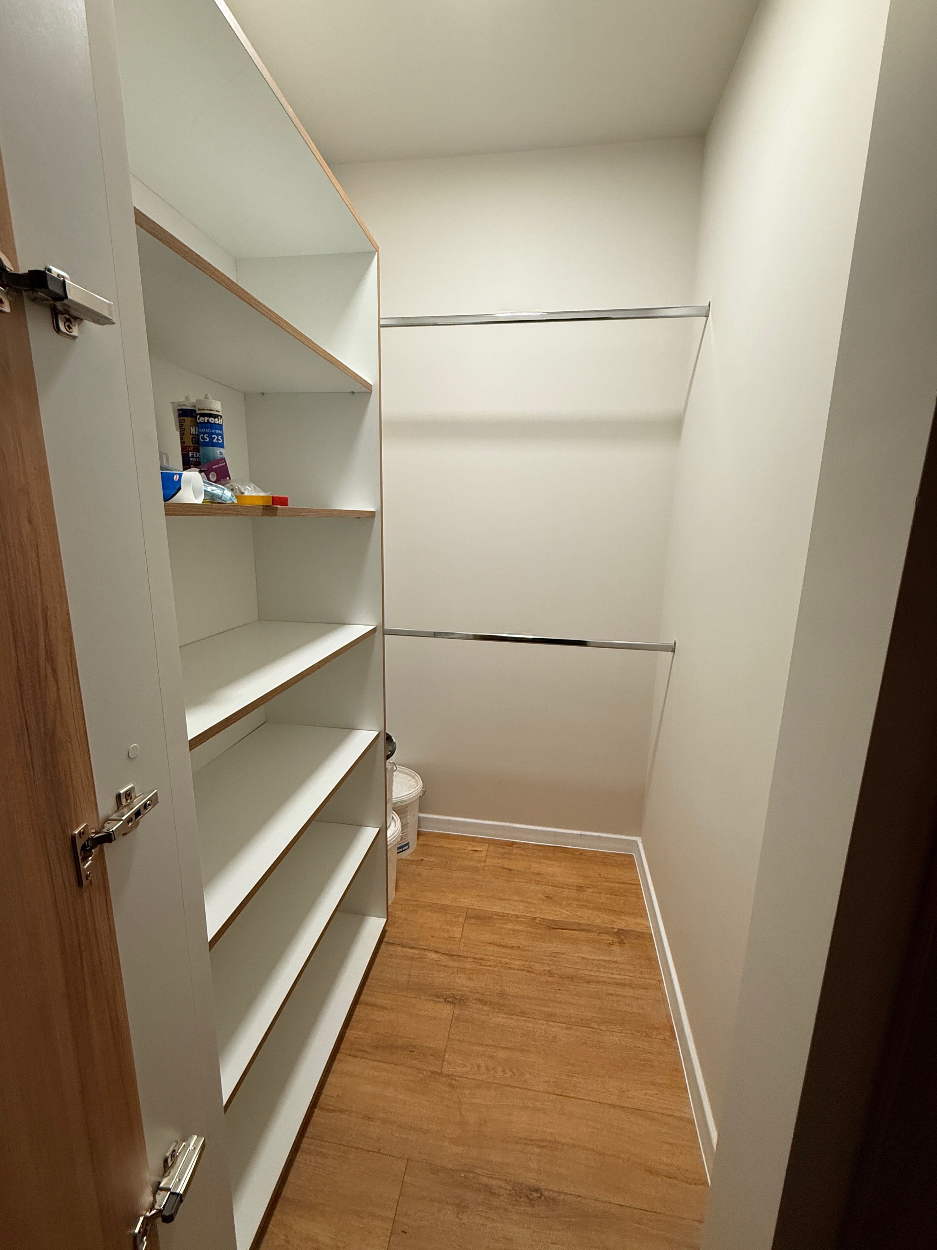 Apartament 2 camere, ultrafinisat, zona Terra, Floresti