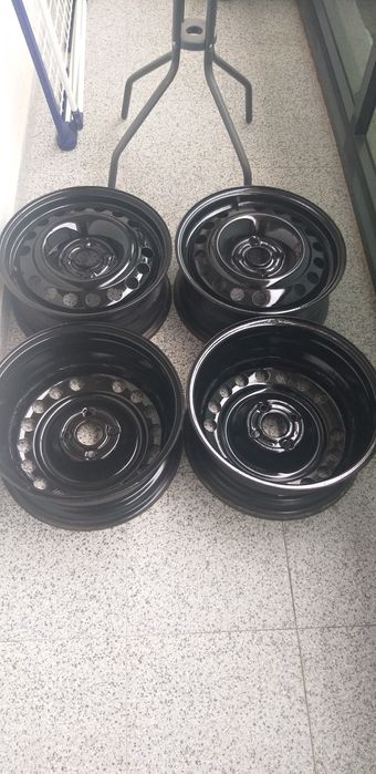 Vând set jantă opel