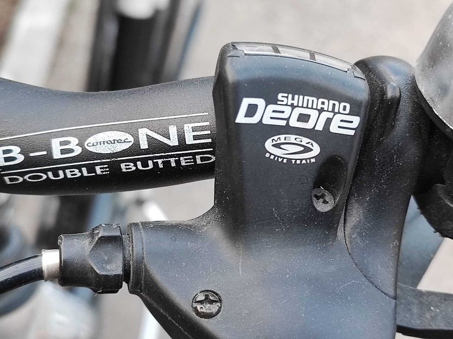 Bicicleta cadru aluminiu, ca noua, echipare Shimano suspensie multipla