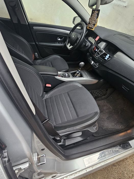 Vand/ Schimb Renault Laguna 3 2.0 DCI 150 cp