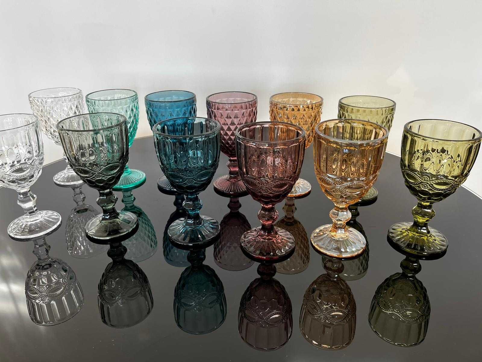 Pahare colorate pentru evenimente, pahare tip cupa goblet vintage