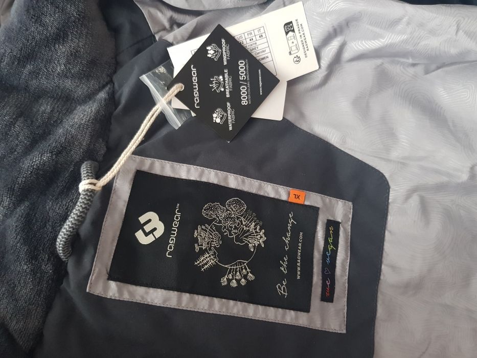 Geaca damă noua cu eticheta
