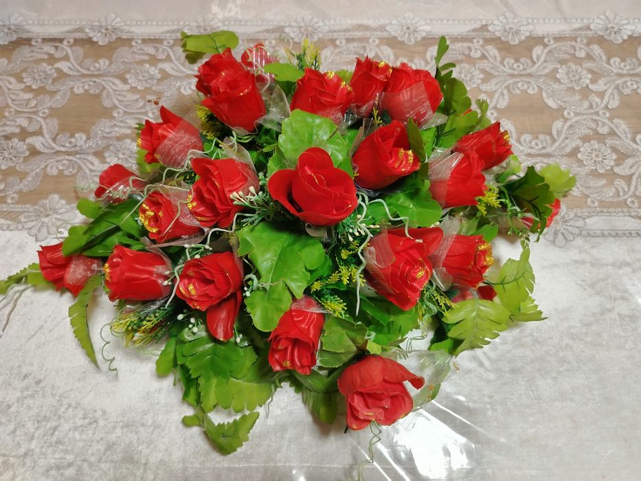 Стол устига гул тувакчаси билан ЯНГИ