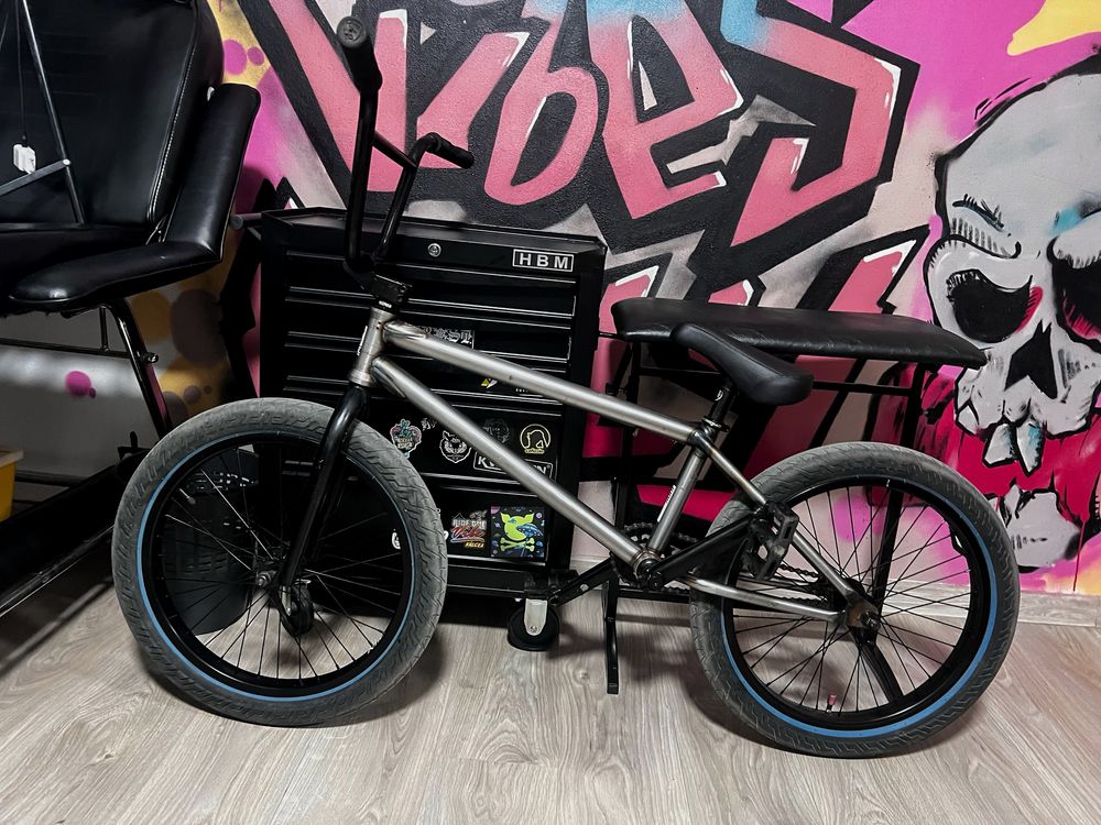 Vând BMX Subrosa