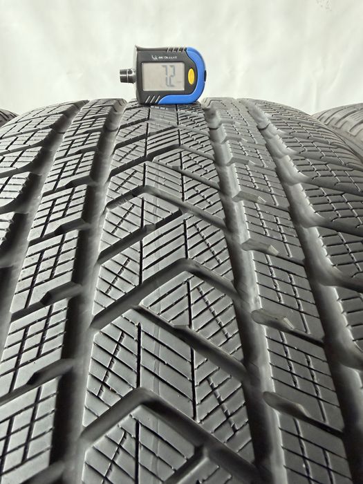 315/40/21 & 275/45/21 Pirelli dot23