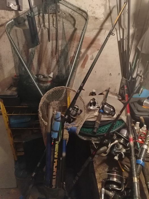 Vând scule PESCUIT Somn crap Artilerie Grea FOARTE multe plus accesori