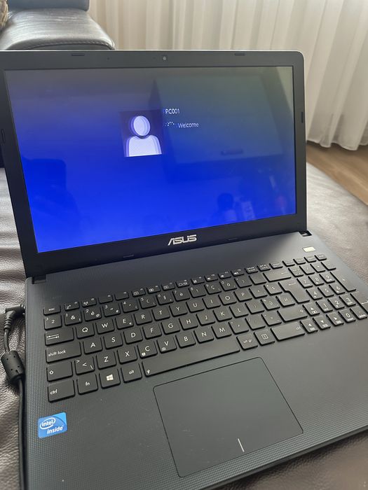Лаптоп ASUS x501A