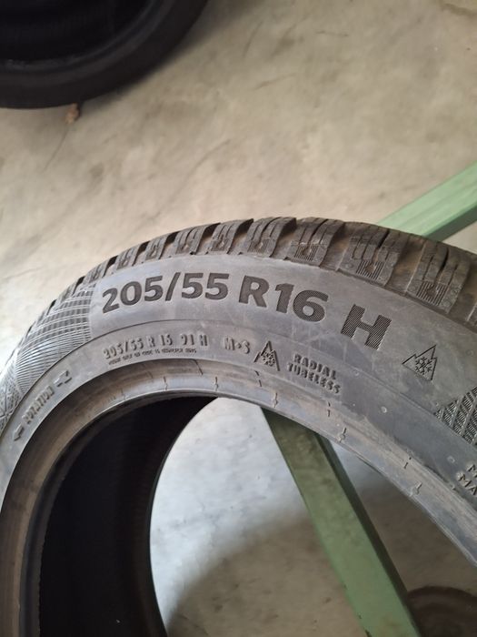 2 Anvelope de iarnă  205 55 r16  Continental
