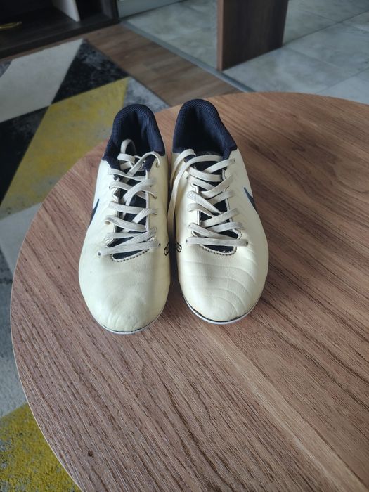 Футболни бутонки nike