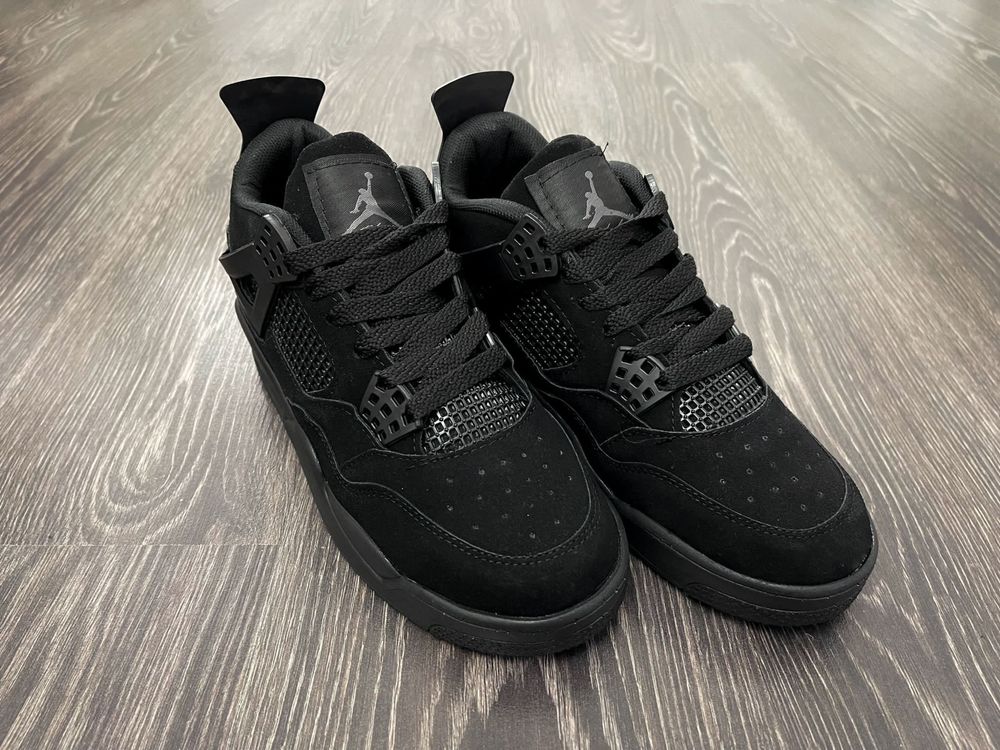 Adidasi Nike JORDAN 4 Albi|Negru | Millitary Black | Black Cat Unisex