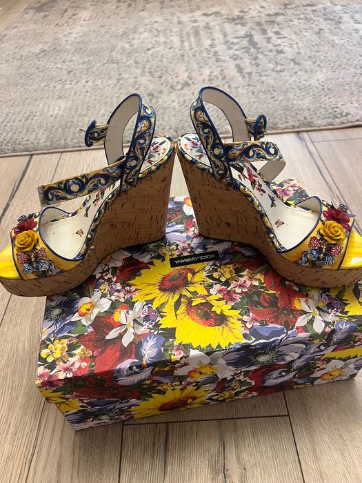 Сандали Dolce and Gabbana