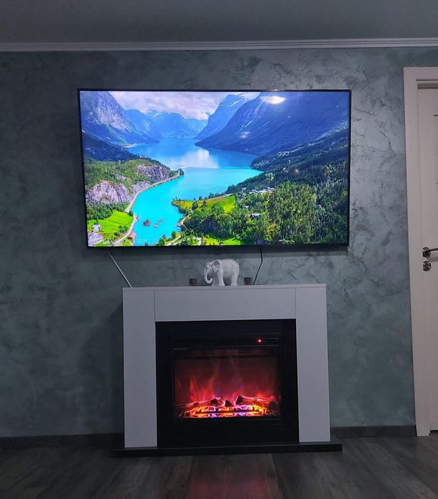 Semineu electric nou