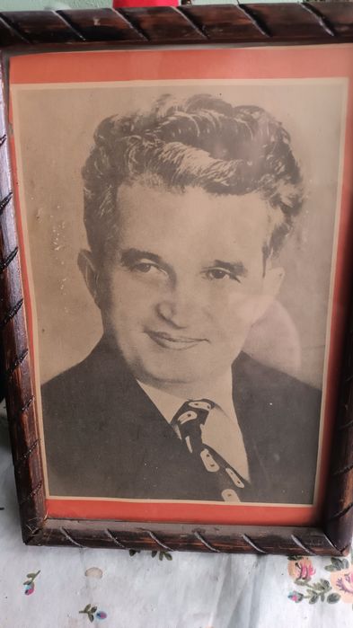 Vând diverse lucruri vechi