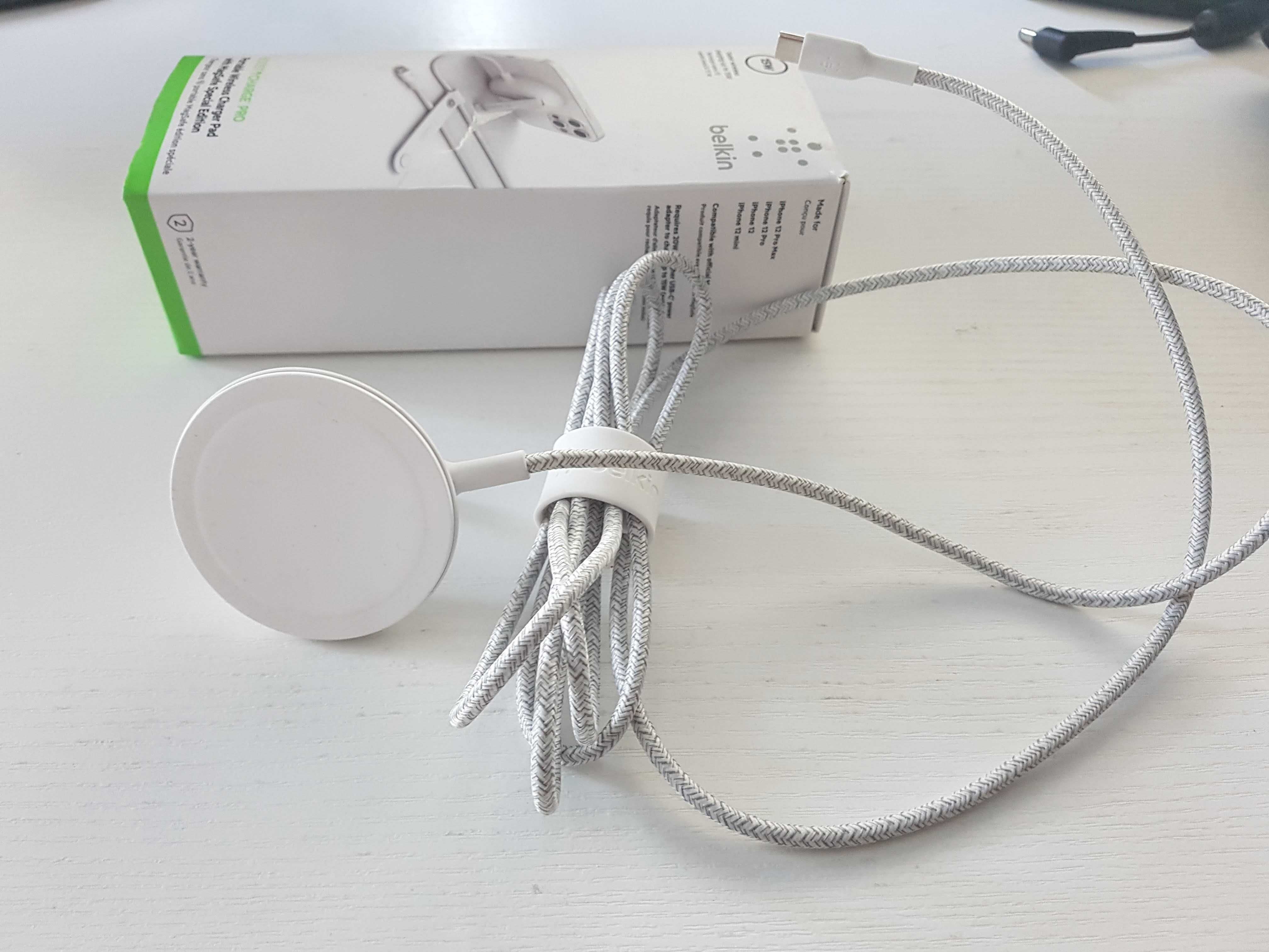 безжично зарядно Belkin MagSafe Special Edition