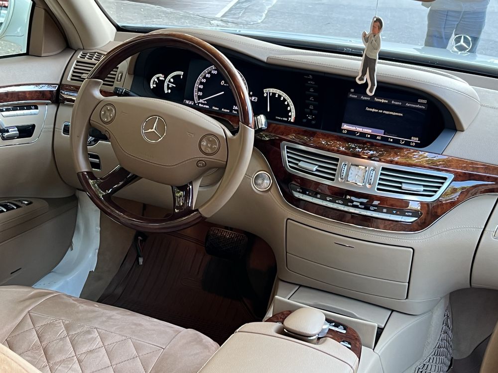 Mercedes-Benz W221 S350