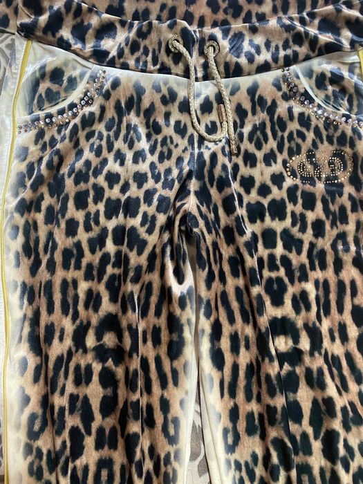 Женская турецкая спортив ка