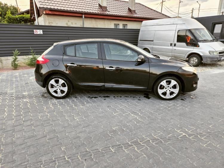 Renault Megane III, 2010 Euro 5, 1.5 DCi 110 cp, VARIANTE