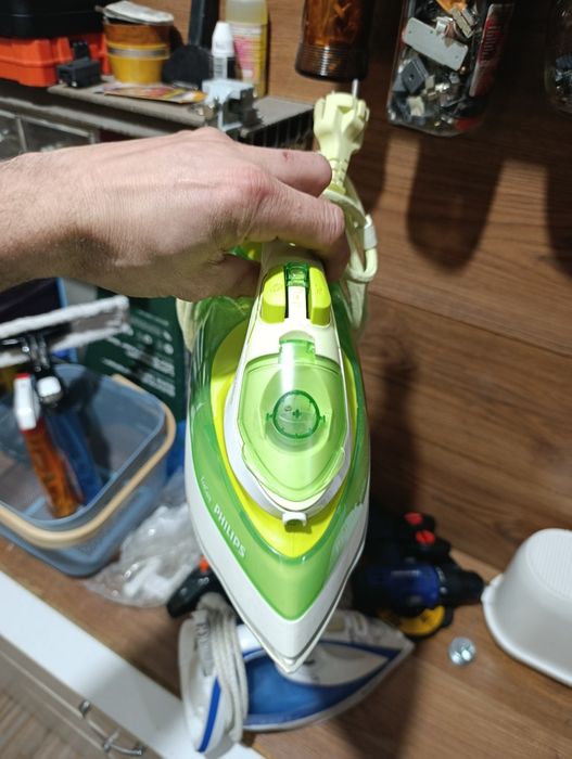 Продавам различни ютии за гладене