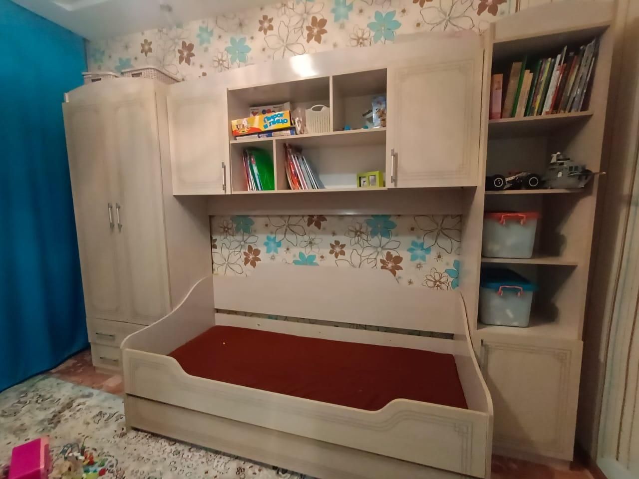 Продам Шкаф и кровать детскую два в одном