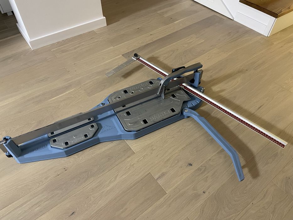 Masina de taiat placi ceramice Sigma 3D4,95 cm lungime taiere.