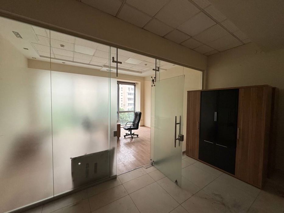 Аренда офис, метро Айбек, 490м2