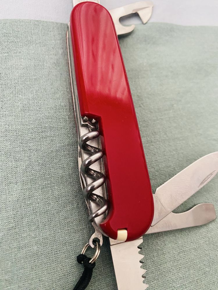 Ножчета Victorinox , швейцарско джобно ножче
